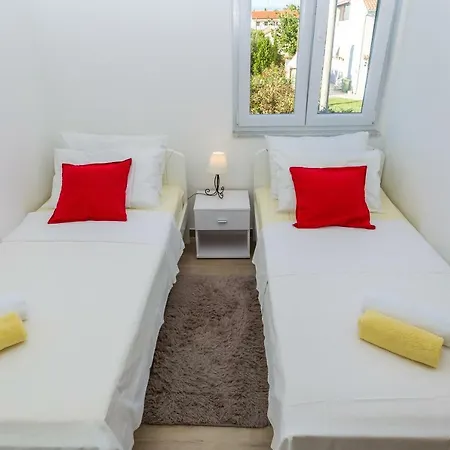 Veve Apartamento Privlaka (Zadar)